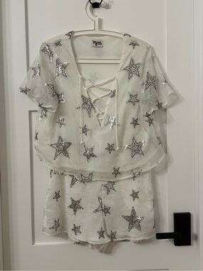 Show Me Your MuMu White Star Sequins two piece top & shorts Set FESTIVAL CONCERT